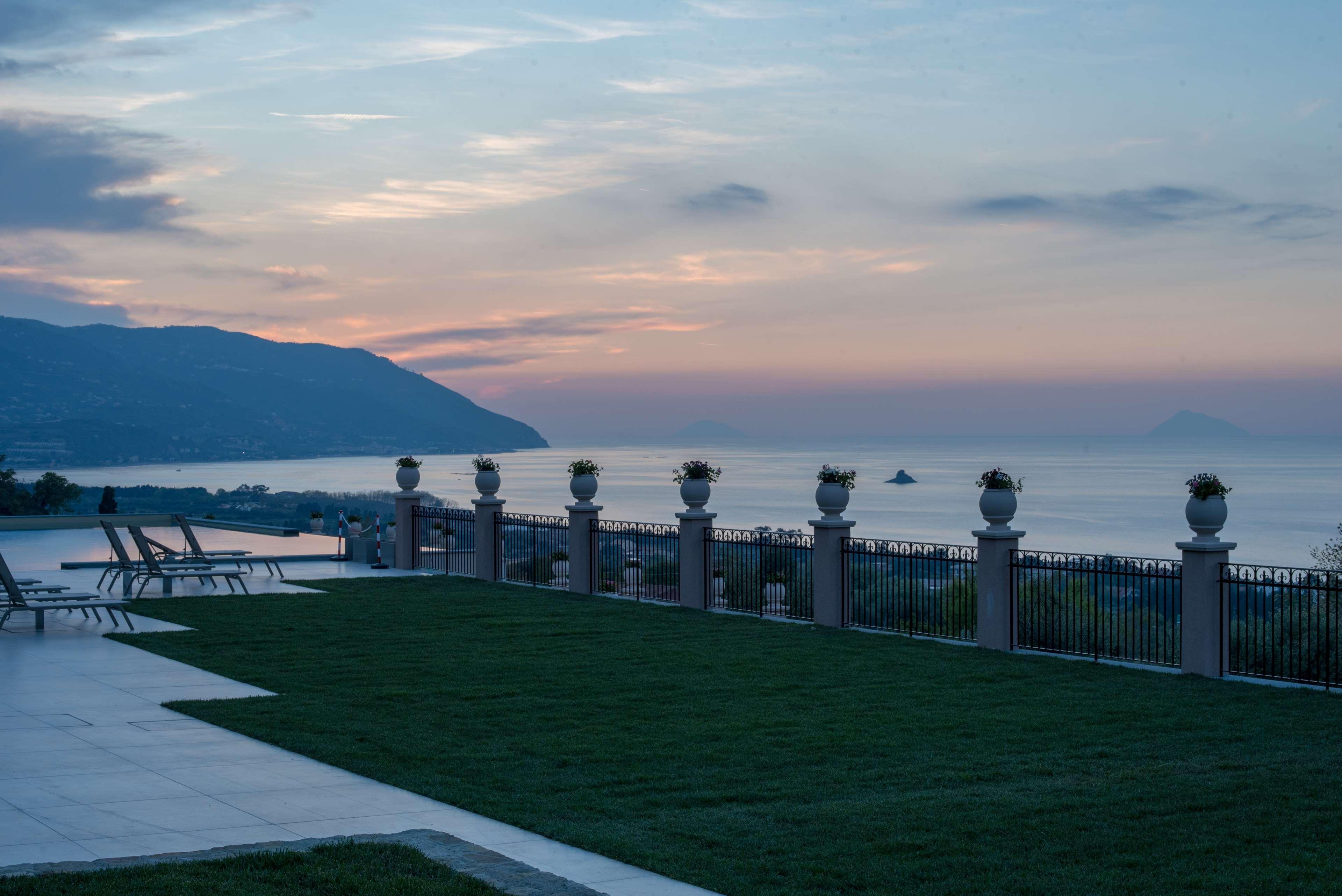Best Western Plus Hotel Terre di Eolo Patti Esterno foto